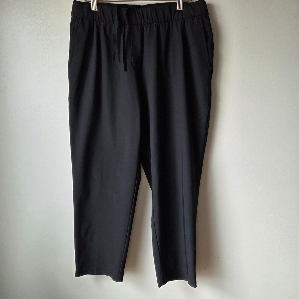 EUC NIKE BLACK DRI FIT RELAXED PANTS SIZE M WOMENS